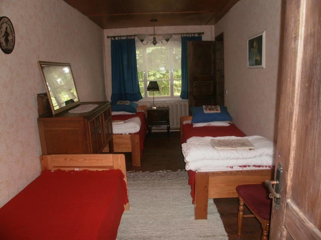 Kraavi Guest Hostel Κουρεσάαρε Εξωτερικό φωτογραφία